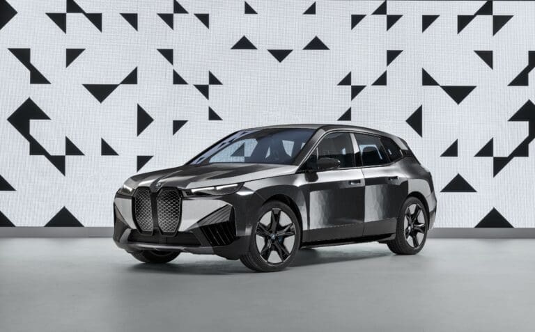 E Ink, BMW