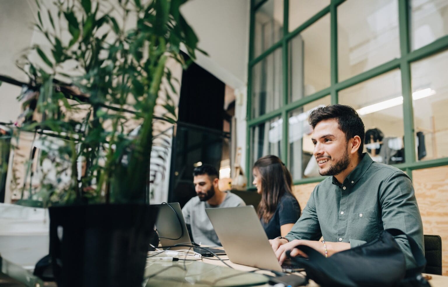 Siemens and Amazon Web Services (AWS) are strengthening their partnership to make generative AI easily accessible to application developers across the Siemens Xcelerator ecosystem