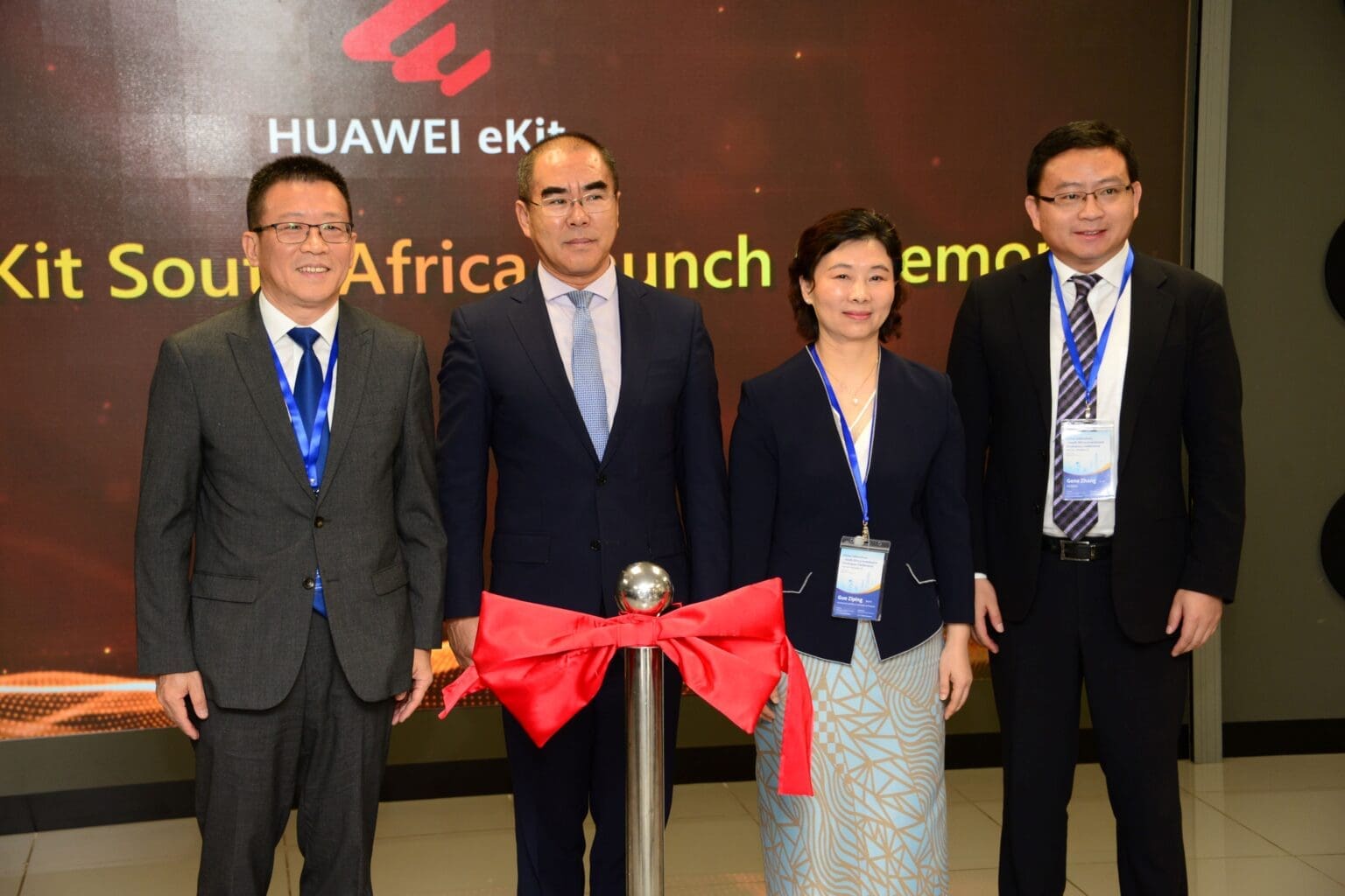 Huawei Launches eKit Brand For SMEs At The China (Shenzhen) – SA Investment Promotion Conference Huawei eKit Launch ribbon cutting ceremony