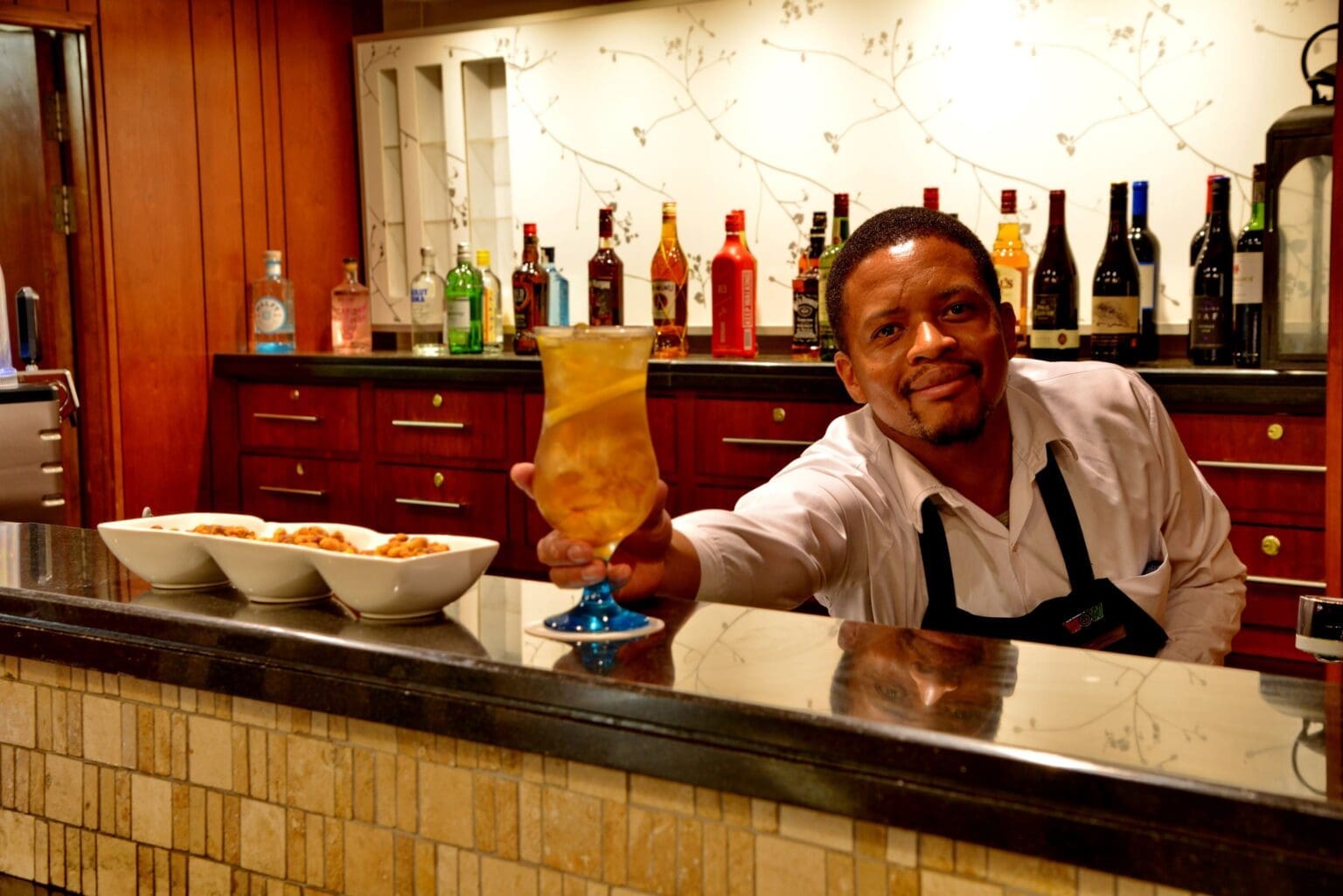 Father’s Day Deals To Spoil All The Dads At City Lodge Hotels! MR City Lodge Hotel Bloemfontein - sundowner bar