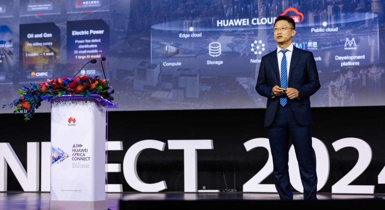 Huawei Provides A Preferred Hybrid Cloud To Accelerate Industry Intelligence For Africa Hu Yuhai, Vice President of Huawei Hybrid Cloud