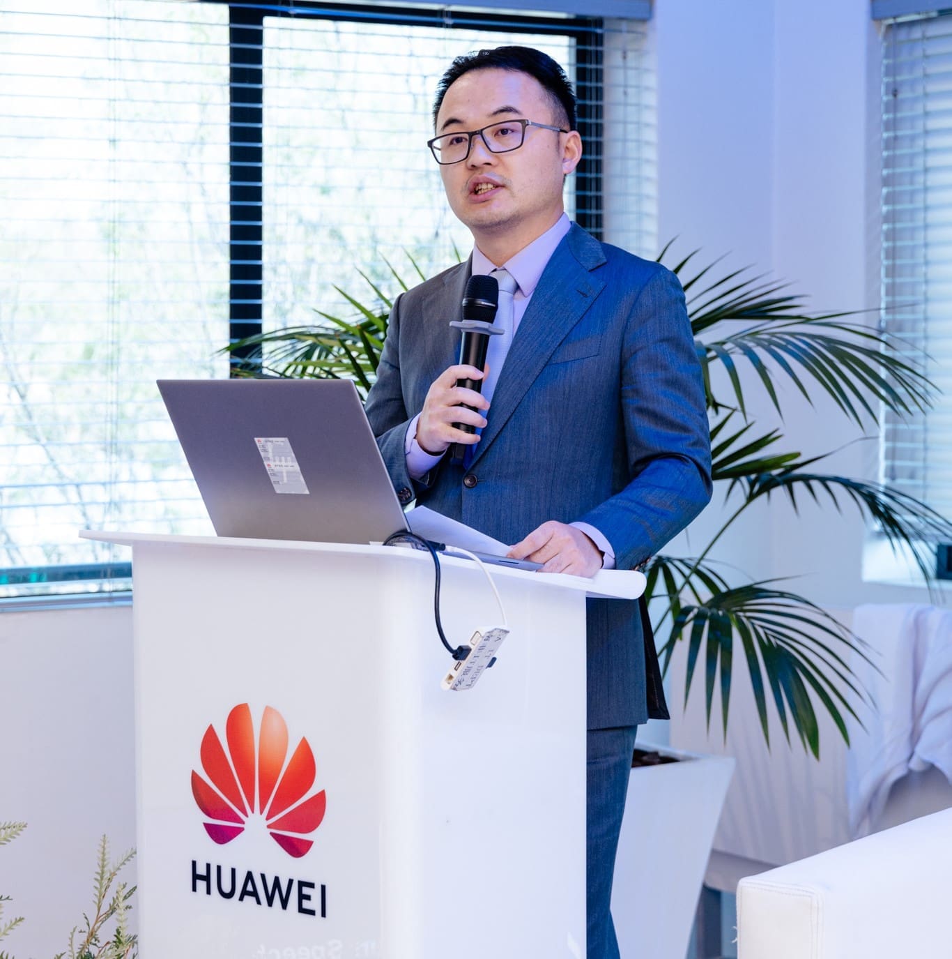 HuaweiICTAcademy Instructor Summit_Huawei Deputy CEO Charles Cheng