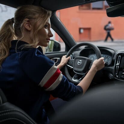 Volvo Car South Africa survey reveals gender differences in seatbelt usage and road safety habits