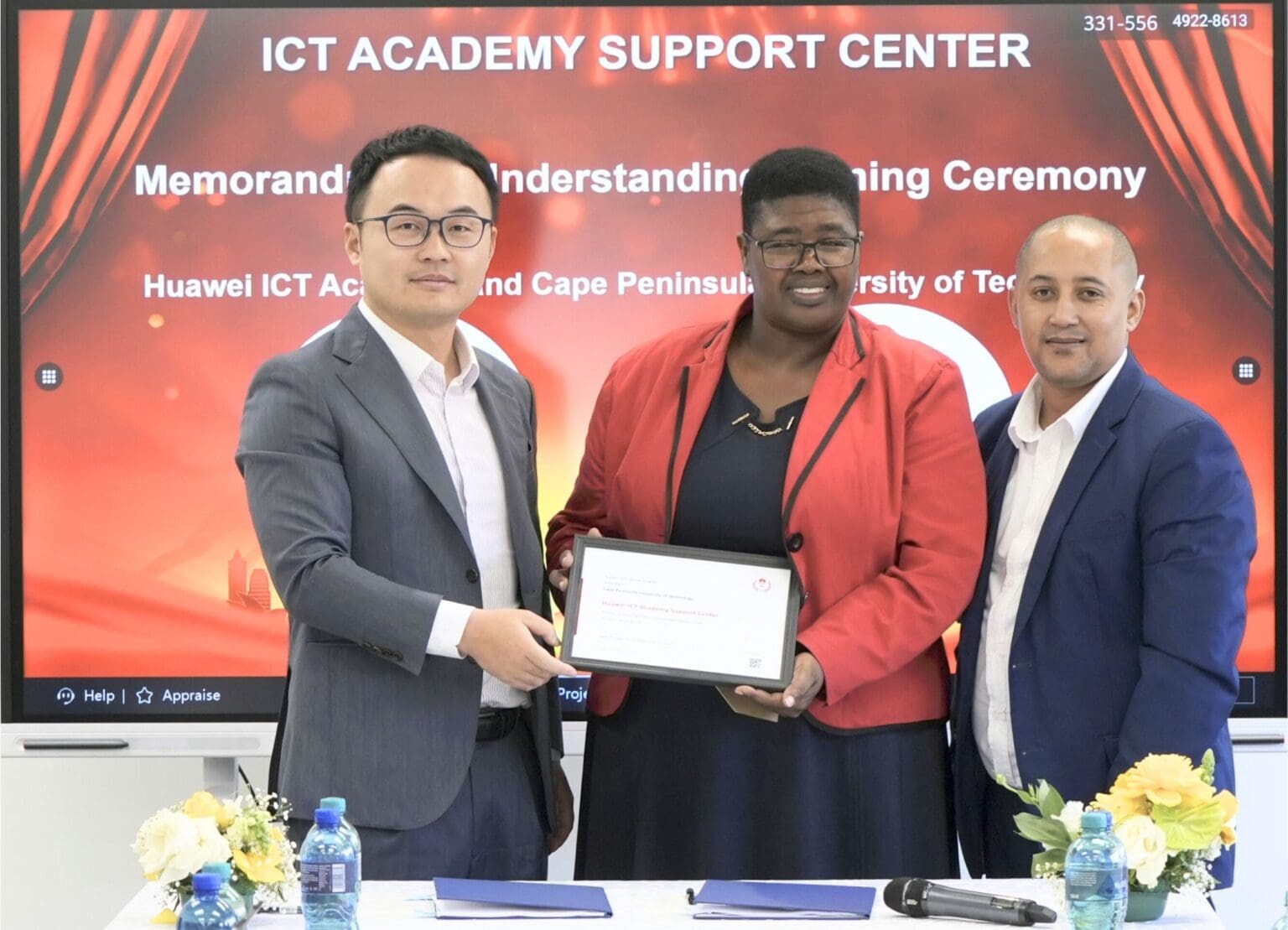 Charles Cheng, Deputy CEO of Huawei South Africa, Professor Tembisa Ngqondi, Dean of the Faculty of Informatics and Design at CPUT and Dr. Waldon Hendricks, IT Lecturer and ICT Academy Coordinator at CPUT