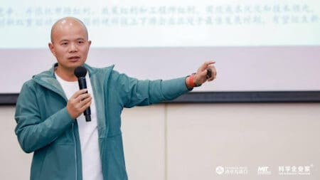 Xiaosi Yang, a Senior IEEE Member and Founding Partner at XStar Capital
