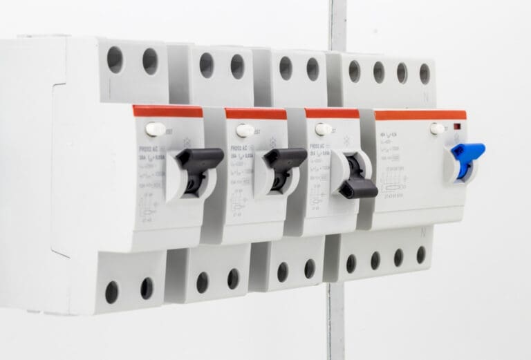 Circuit breaker