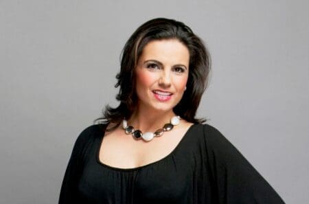 Leanne Manas