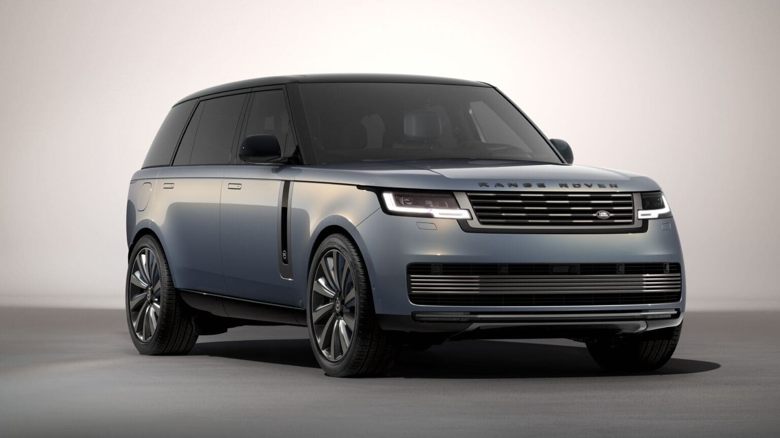 The Range Rover SV Polar Night