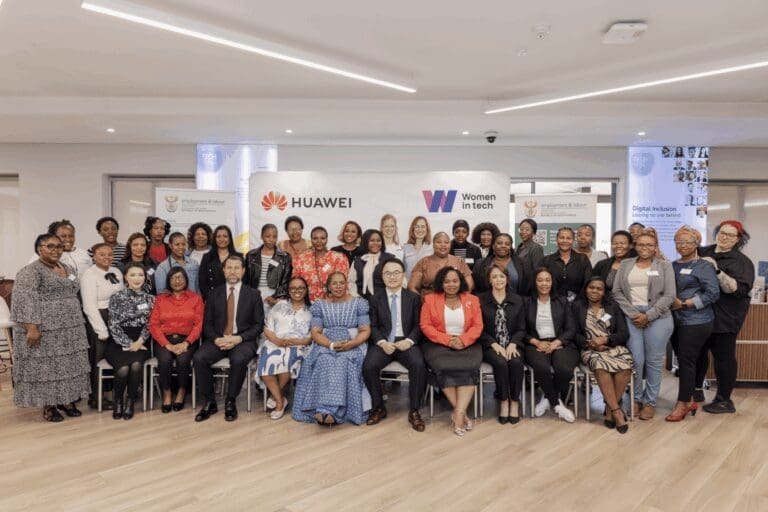 The group of delegates including Minister of Employment and Labour, Hon. Nomakhosazana Meth, and Huawei executives at the Huawei Women in Tech Digital Skills Training Programme.