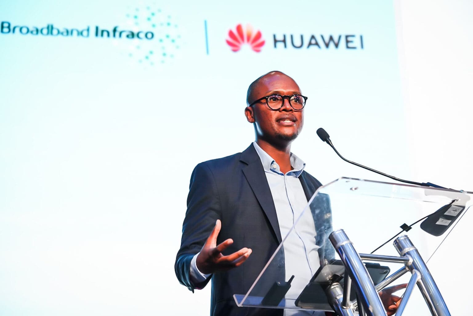 Broadband Infraco, Huawei Launch Intelligent Transmission Backbone To Boost SA Connectivity DCDT Minister_Hon Solly Malatsi.JPG