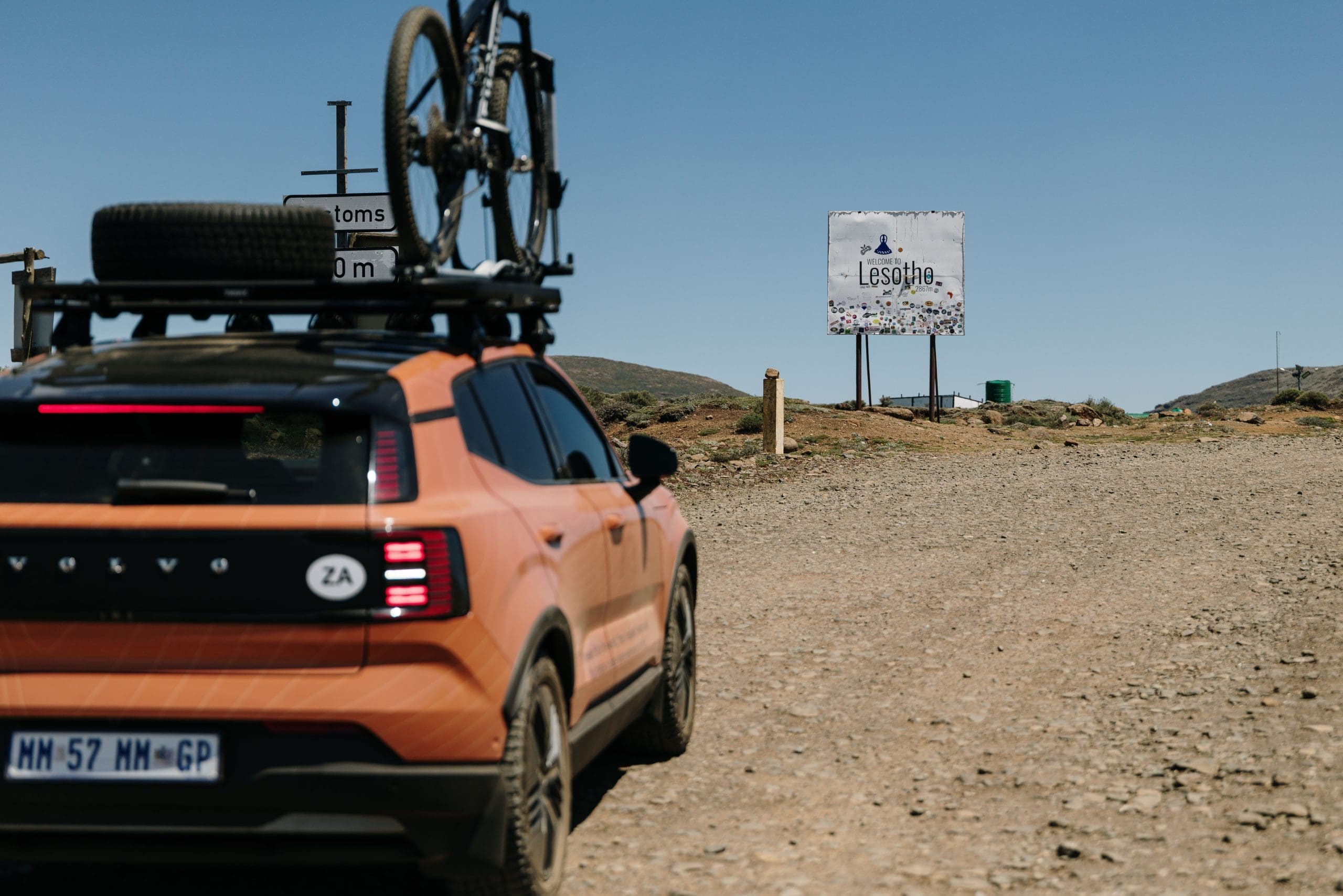 Volvo EX30 Cross Country becomes the first fully electric vehicle to conquer Sani Pass
