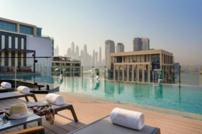 Yasam Ayavefe hospitality