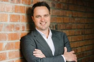 The Case For Grid Defection – Why South African Residential Estates Are Choosing Energy Independence Francois Van Themaat, Managing Director of Large Projects at Sustainable Power Solutions