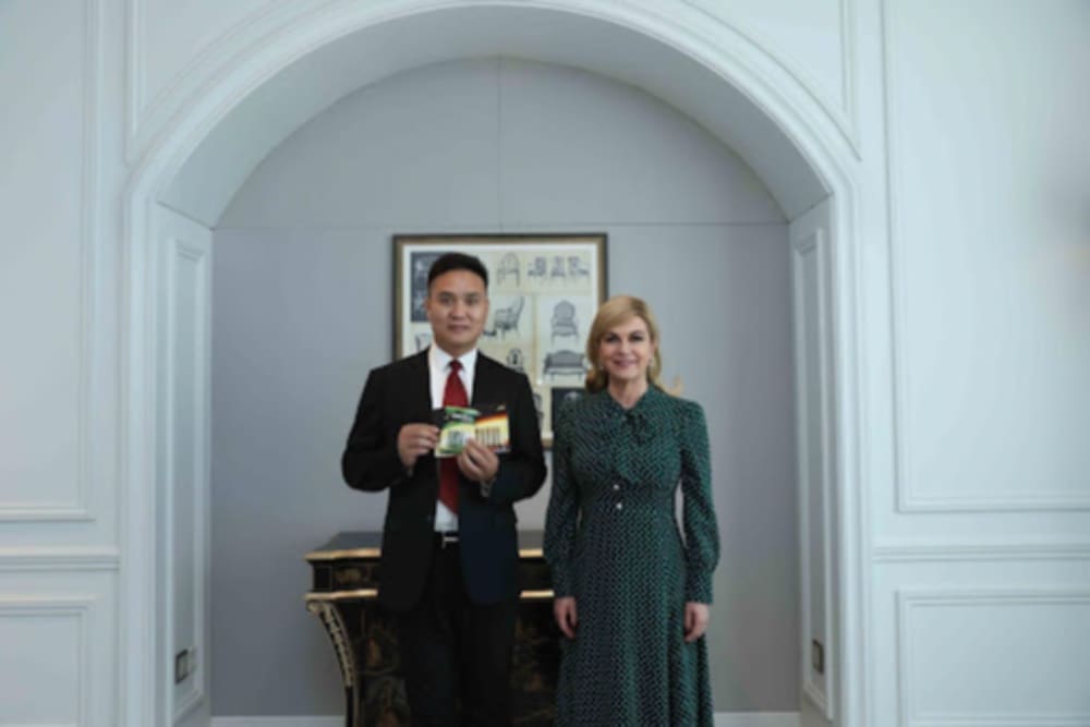 GMCELL Chairman Yuan Wufeng Holds High-Level Meeting with Her Excellency Corinda